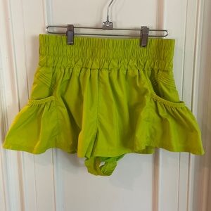 Women’s Free People Movement “Get Your Flirt On” shirts, size small, green